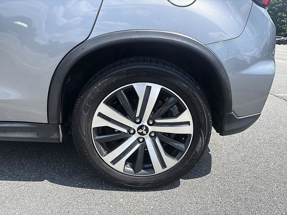 Used 2021 Alloy Silver Metallic Mitsubishi ES image 9