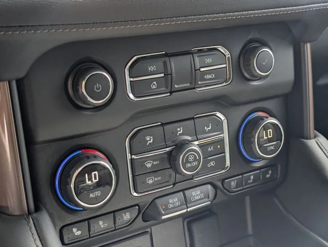 Used 2024 Black Chevrolet High Country image 19