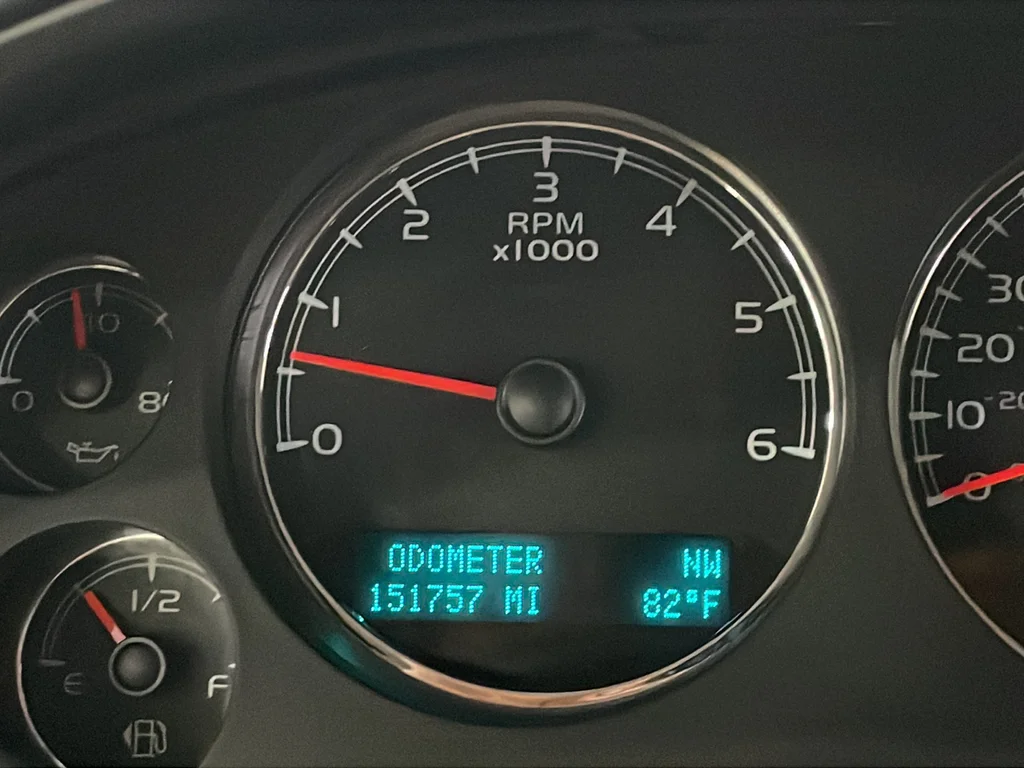 Used 2011 White GMC SLT image 13