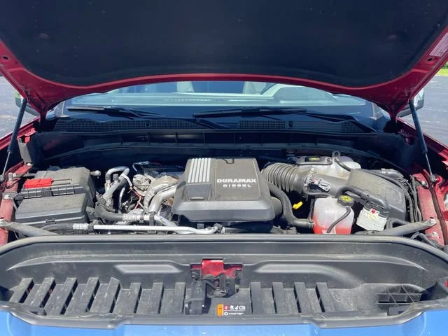 Used 2024 Volcanic Red Tintcoat GMC SLT image 26