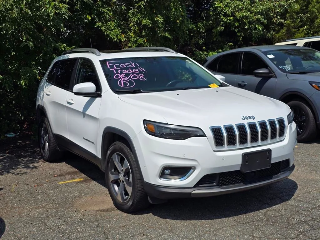 Used 2019 White Jeep Limited image 11
