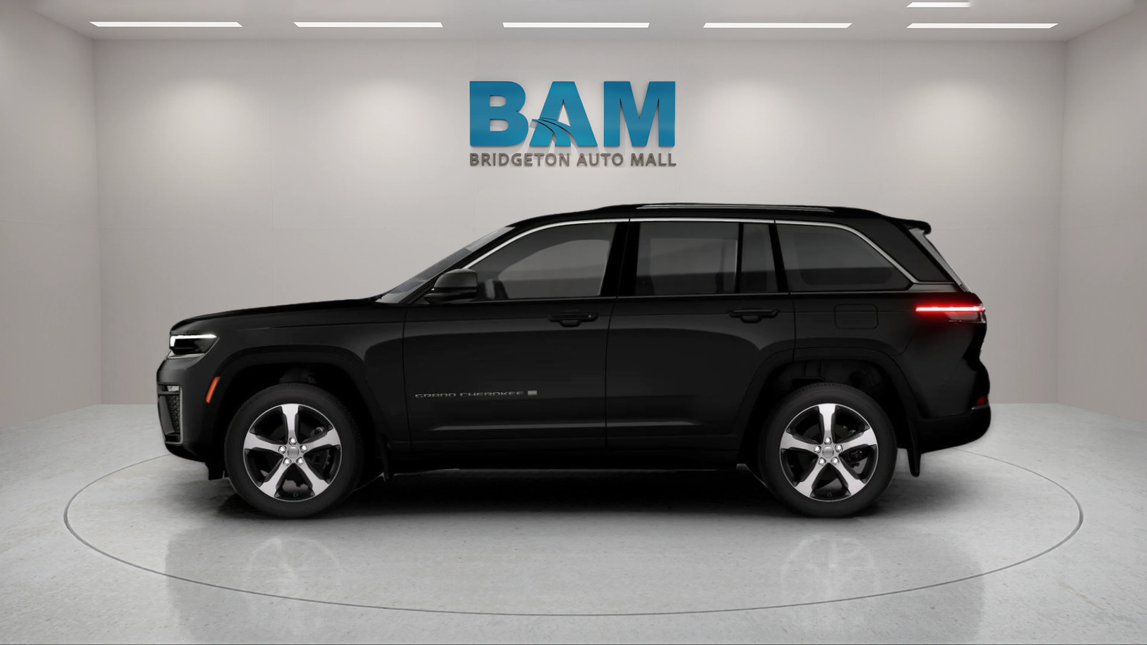 New 2026 Diamond Black Crystal Pearlcoat Jeep Limited image 7