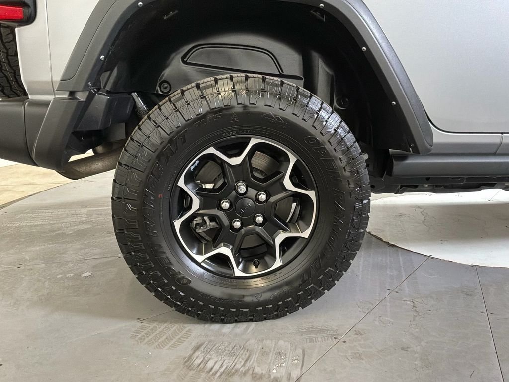 Certified Used 2021 Silver Jeep Unlimited Rubicon 4xe image 12