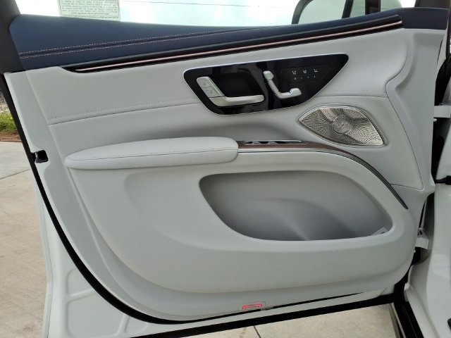 Certified Used 2023 White Mercedes-Benz 580 image 12