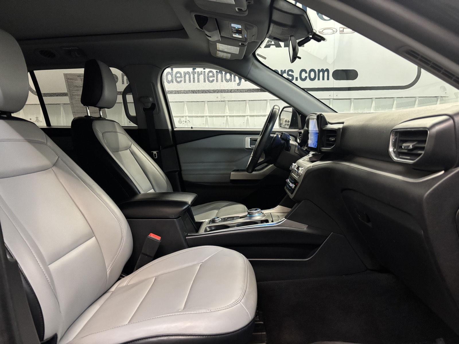 Used 2021 Agate Black Metallic Ford XLT image 28