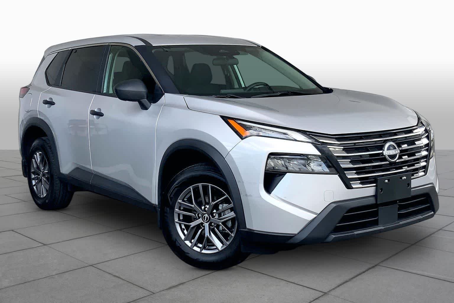 Used 2024 Brilliant Silver Metallic Nissan S image 3