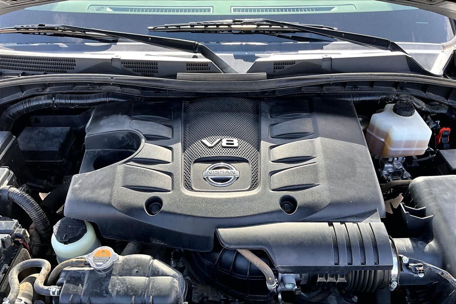 Used 2020 Super Black Nissan SL image 32