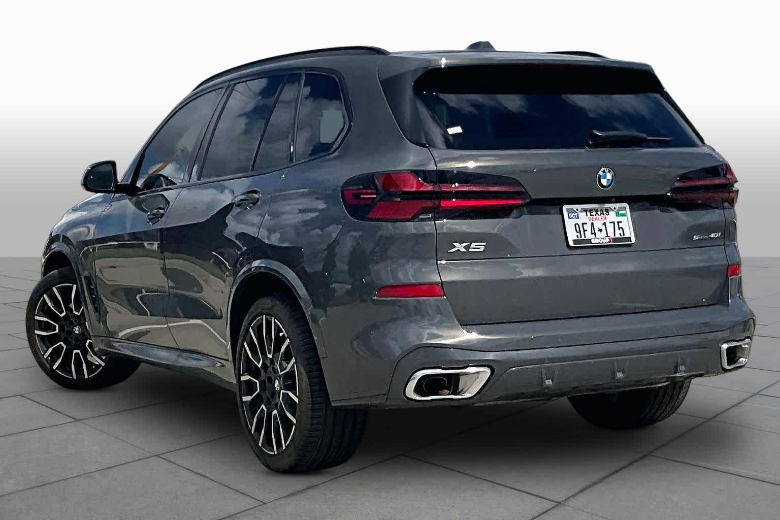 Used 2026 Dravit Grey Metallic BMW sDrive40i image 22
