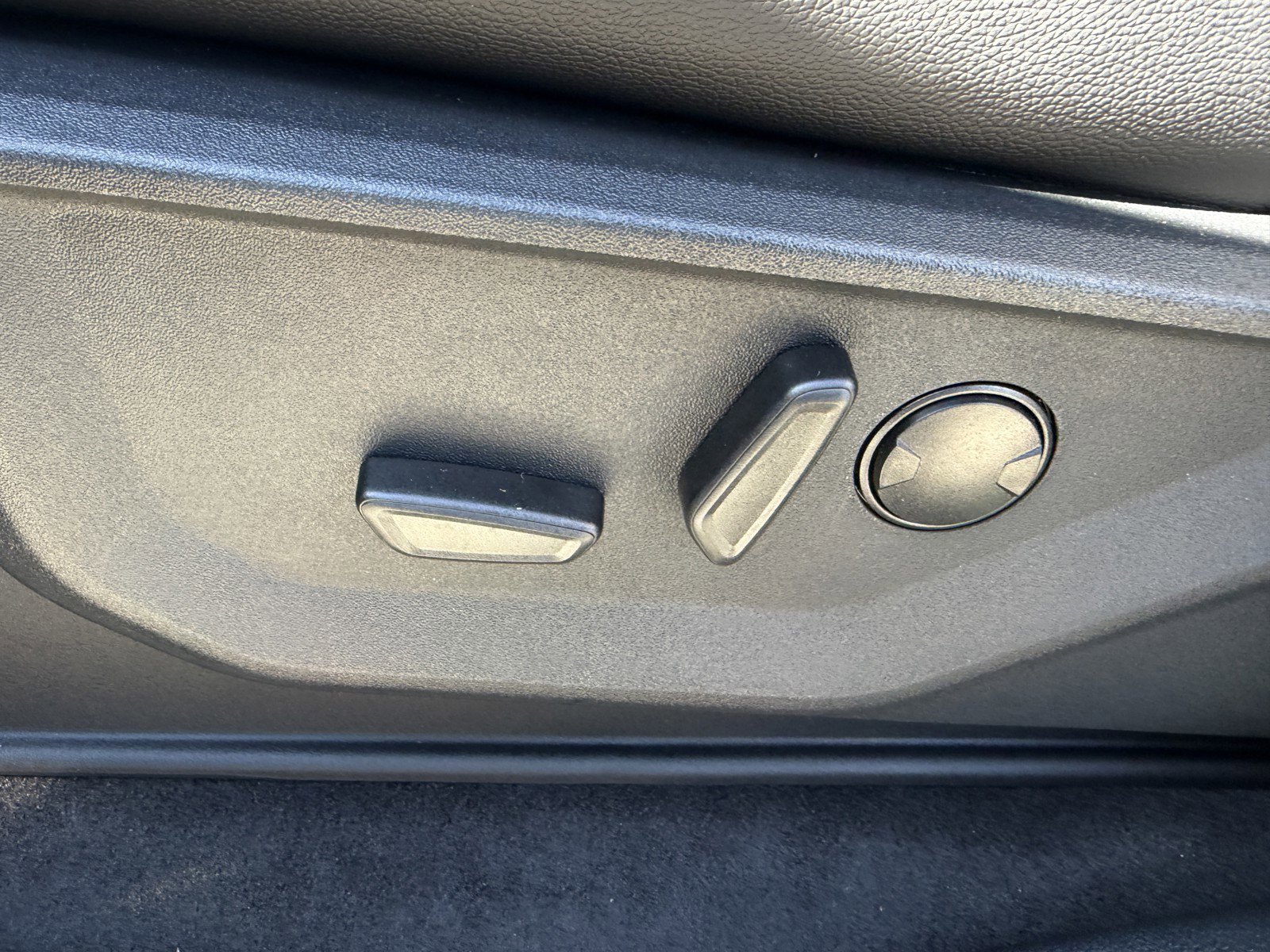New 2026 Avalanche Ford XLT image 28