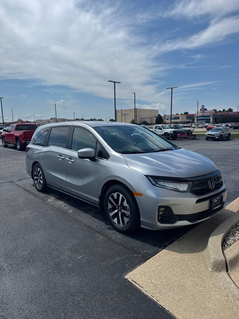 Used 2026 Silver Metallic Honda EX-L image 8