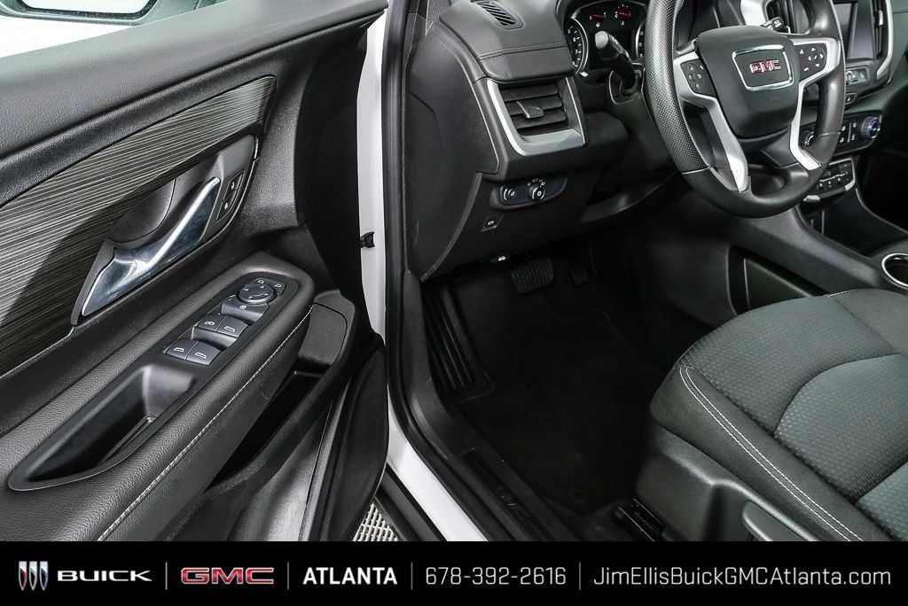 Certified Used 2024 Summit White GMC SLE image 7