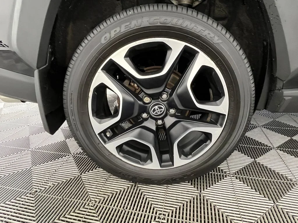 Used 2019 Black Toyota Adventure image 15