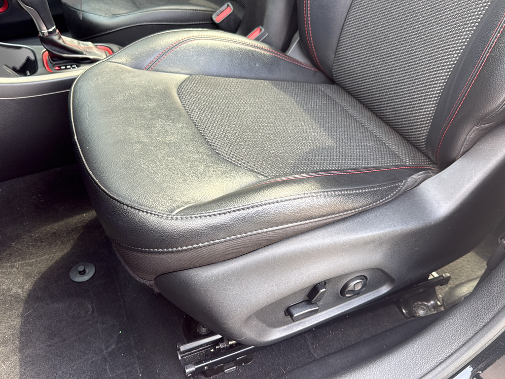 Used 2020 Black Jeep Trailhawk image 30