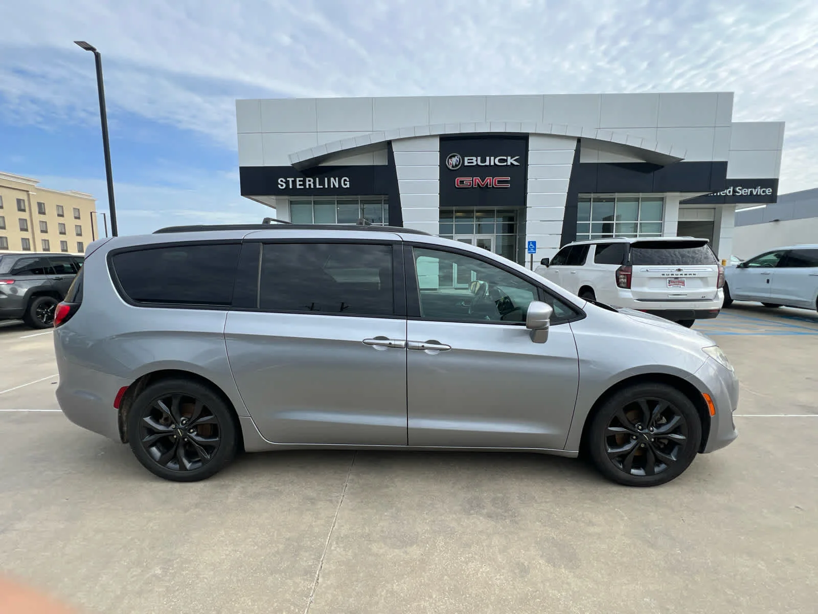 2020 Chrysler Pacifica Touring L