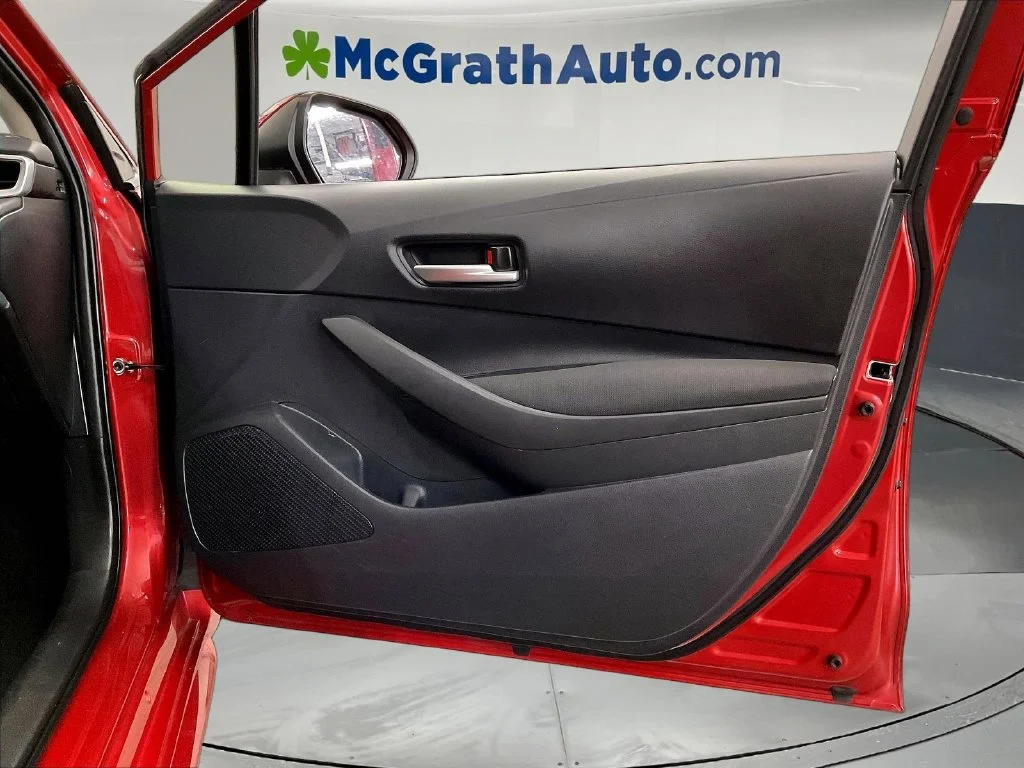 Used 2021 Red Toyota LE image 28