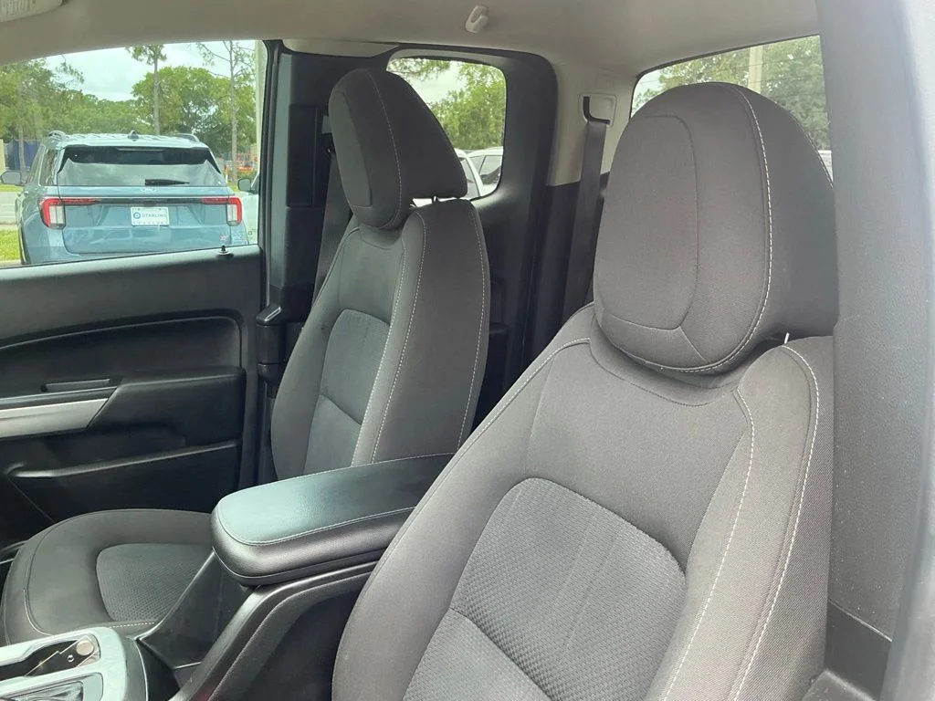 Used 2017 Silver Chevrolet LT image 37