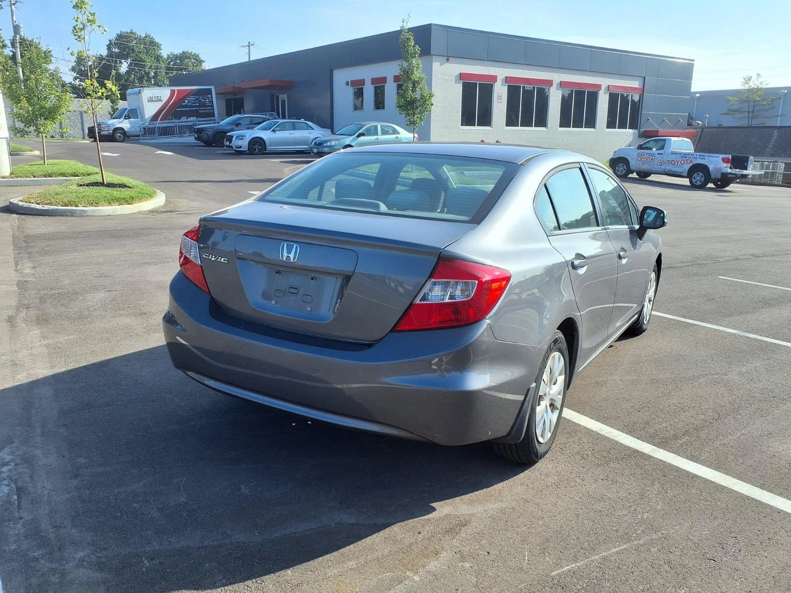 Used 2012 Polished Metal Metallic Honda LX image 4