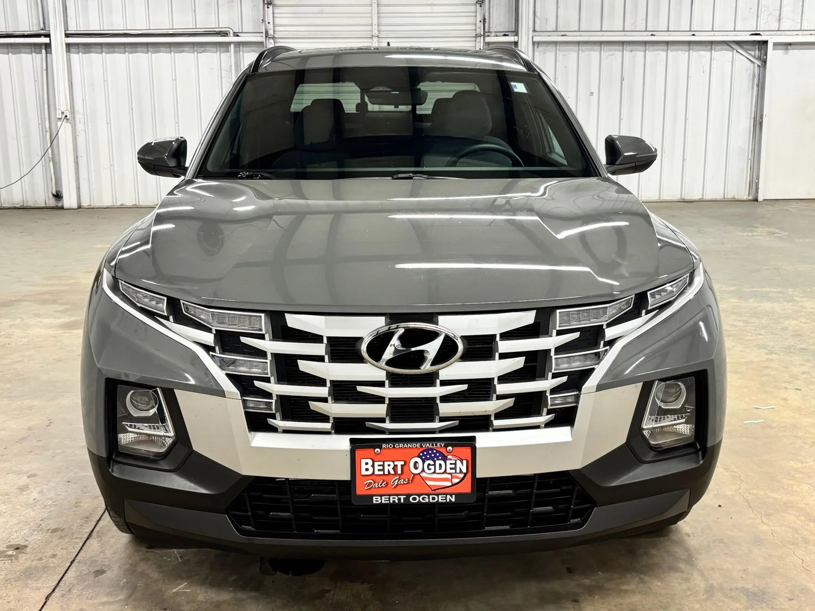 Used 2023 Gray Hyundai SEL image 2