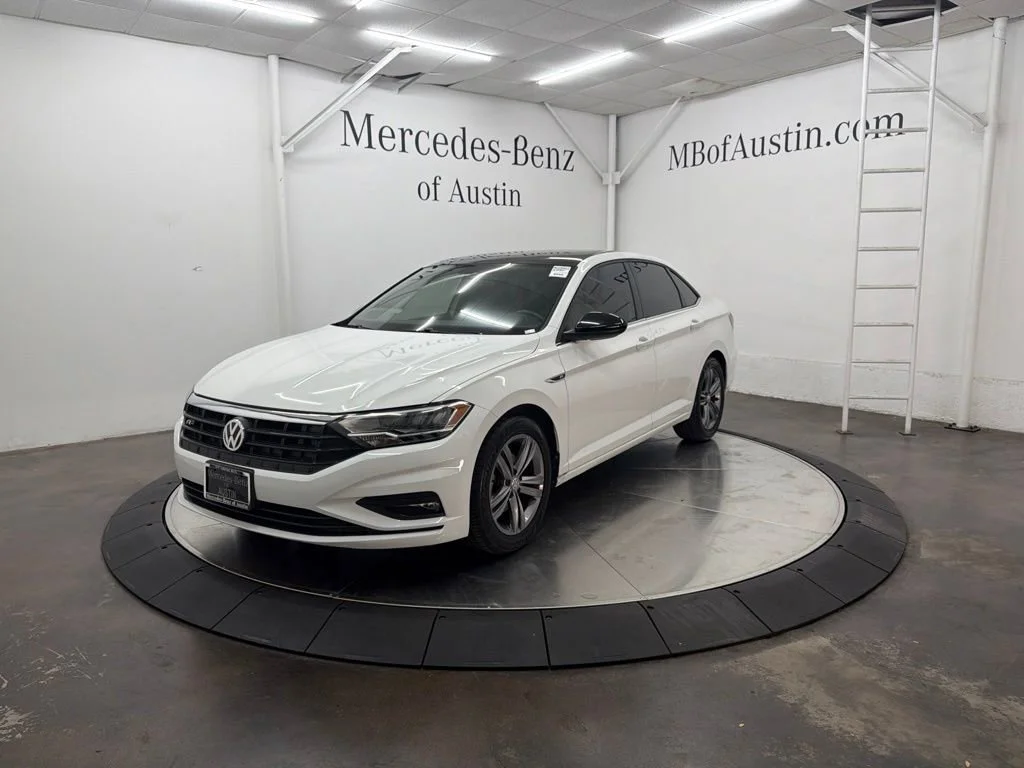 Used 2020 White Volkswagen R-Line image 3