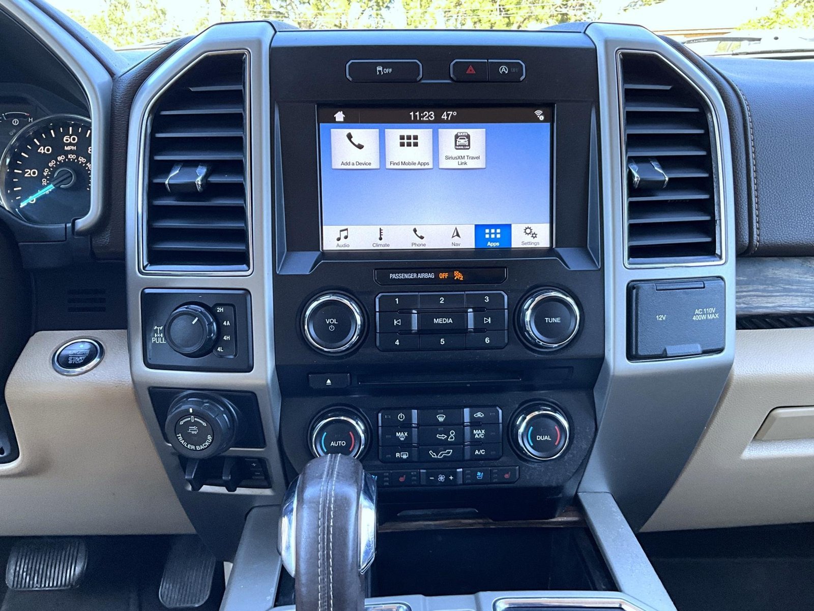 Used 2018 White Ford Lariat image 14