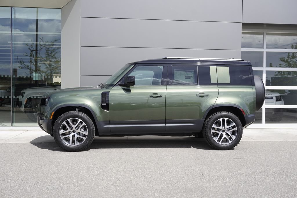 New 2026 Woolstone Green Land Rover S image 8