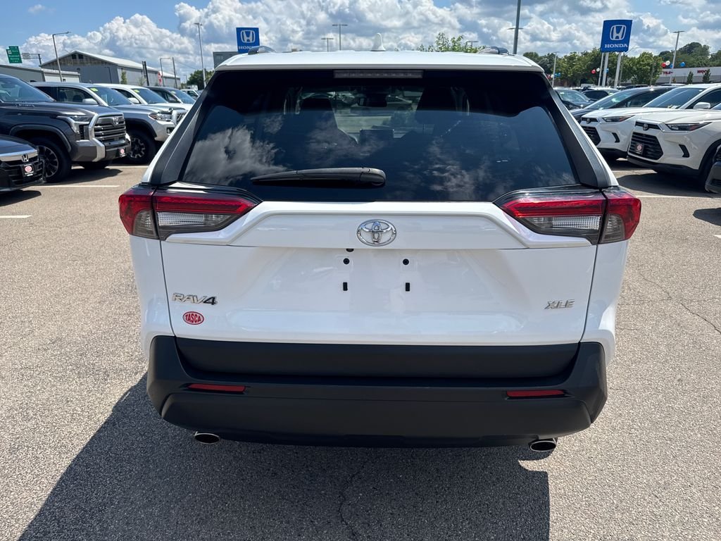 Used 2023 White Toyota XLE image 6
