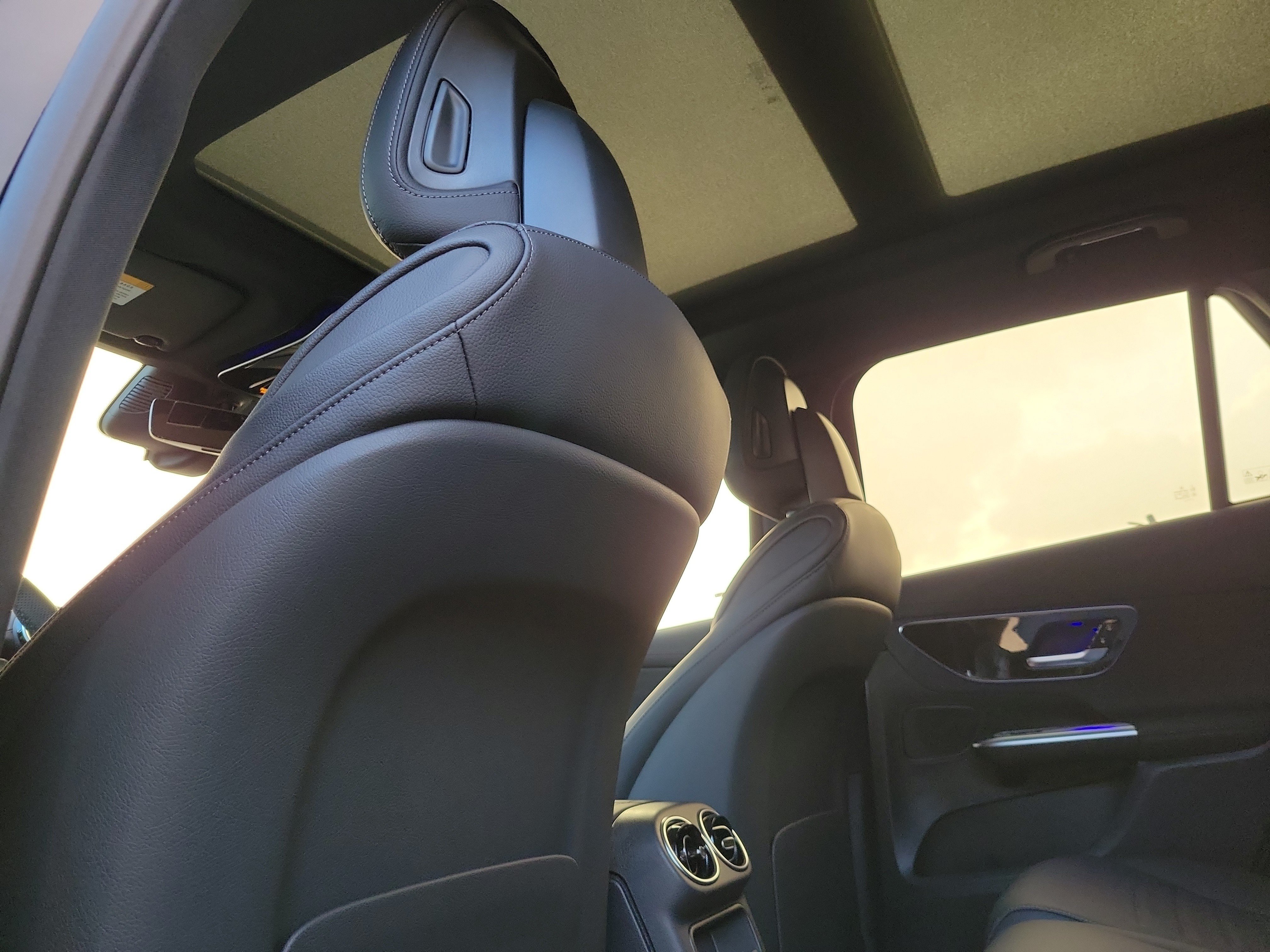 New 2026 Black Mercedes-Benz GLC 300 image 41