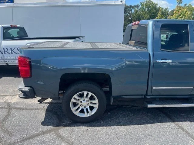 Used 2014 Blue Chevrolet LTZ image 4