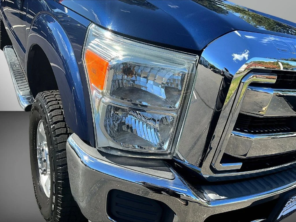 Used 2012 Dark Blue Pearl Metallic Ford XLT image 26