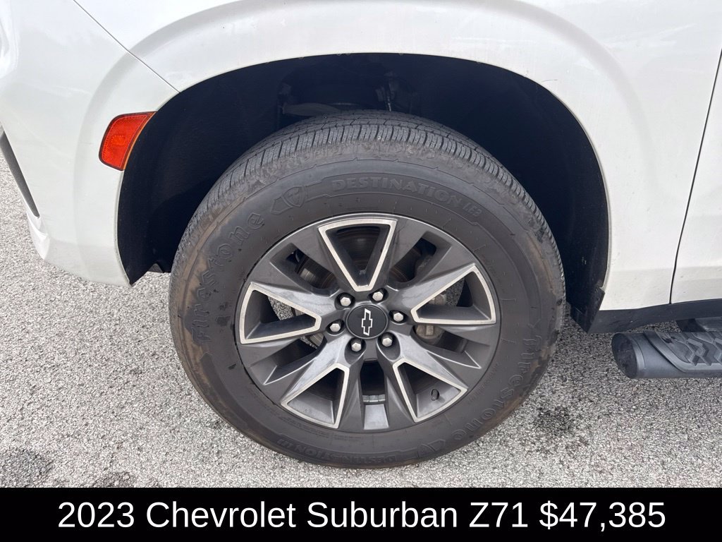 Used 2023 Pearl Chevrolet Z71 image 9