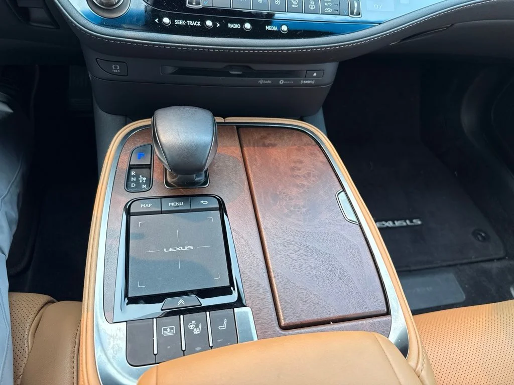 Certified Used 2022 White Lexus 500 Base image 8