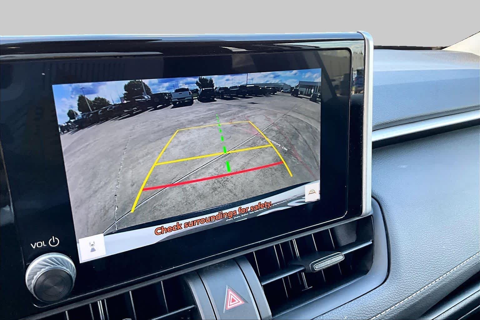 Used 2025 Ice Cap Toyota XLE image 27