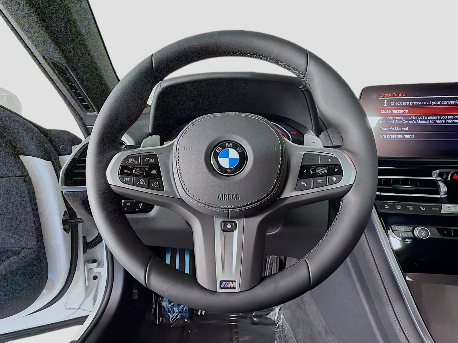 New 2026 Alpine White BMW 840i image 11