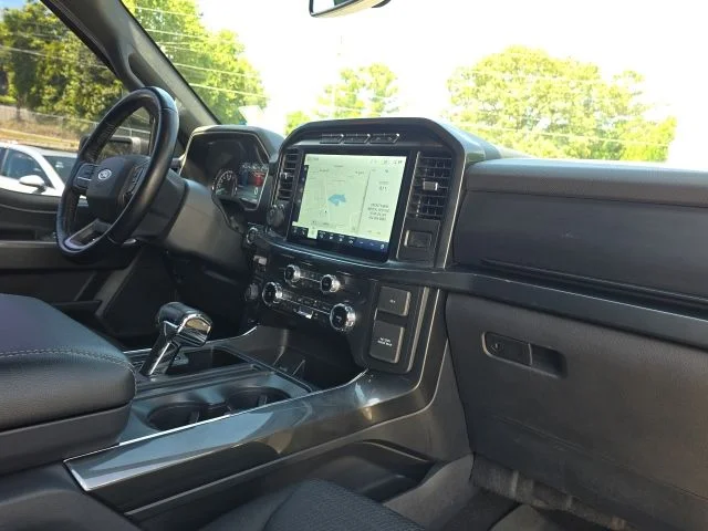 Used 2022 White Ford XLT image 21