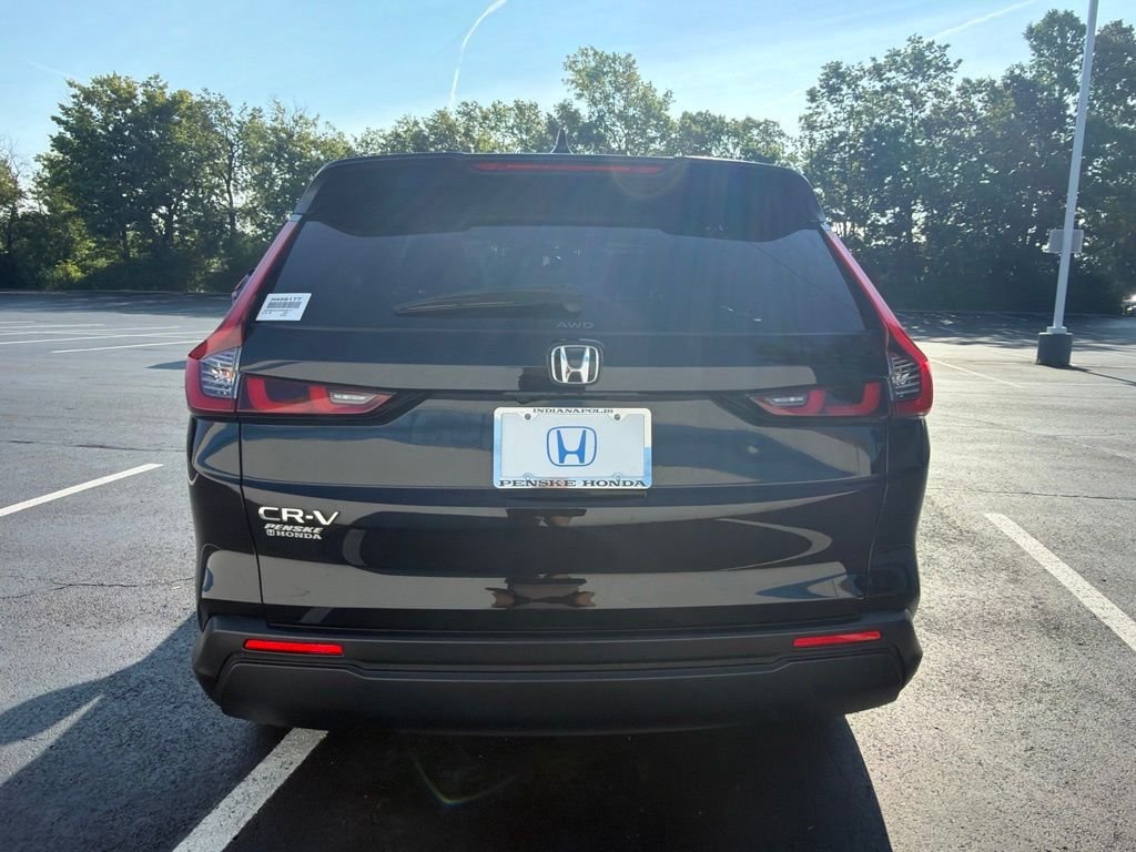 Certified Used 2024 Crystal Black Pearl Honda EX image 4