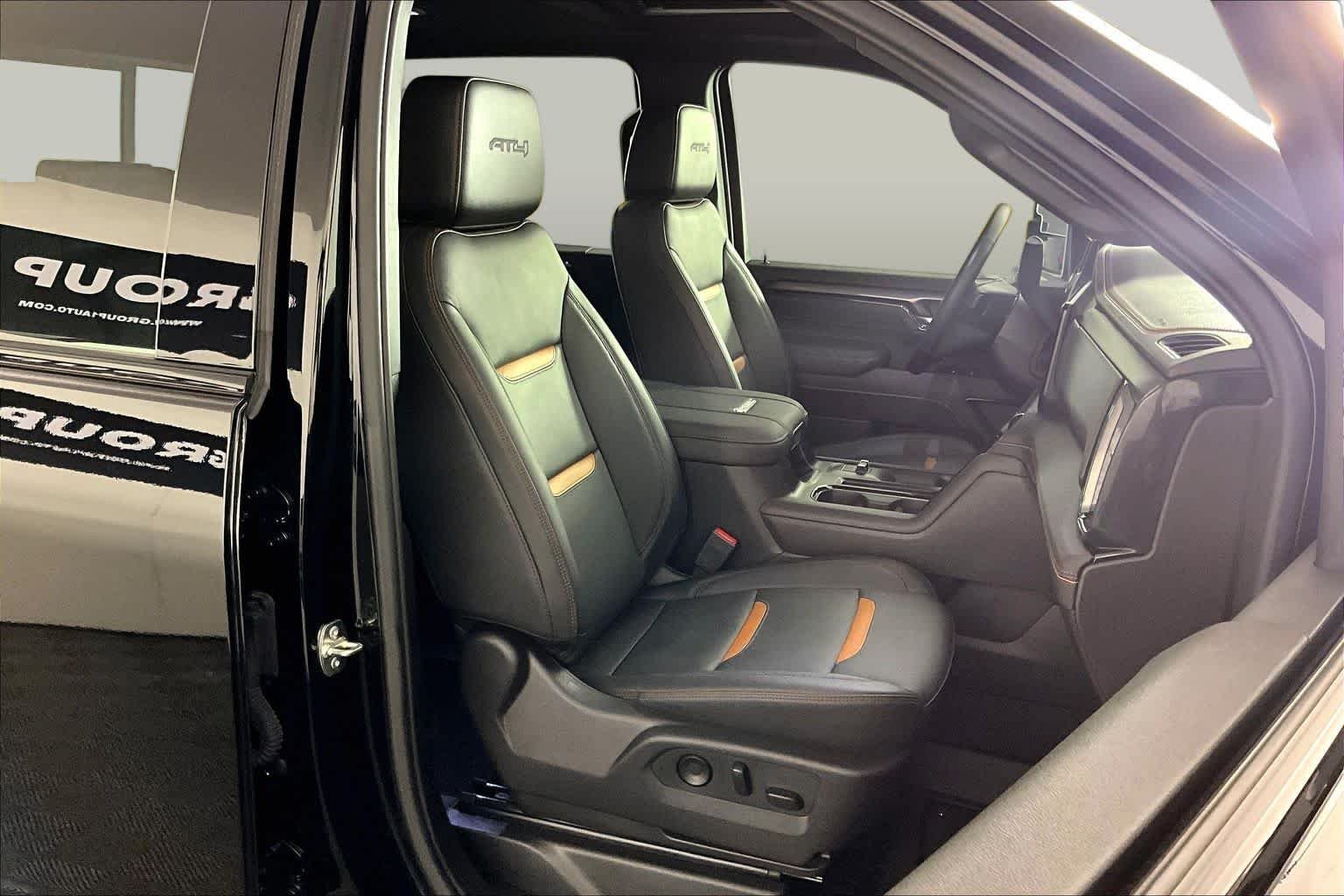 2026 GMC Sierra 2500HD AT4 - Photo 9