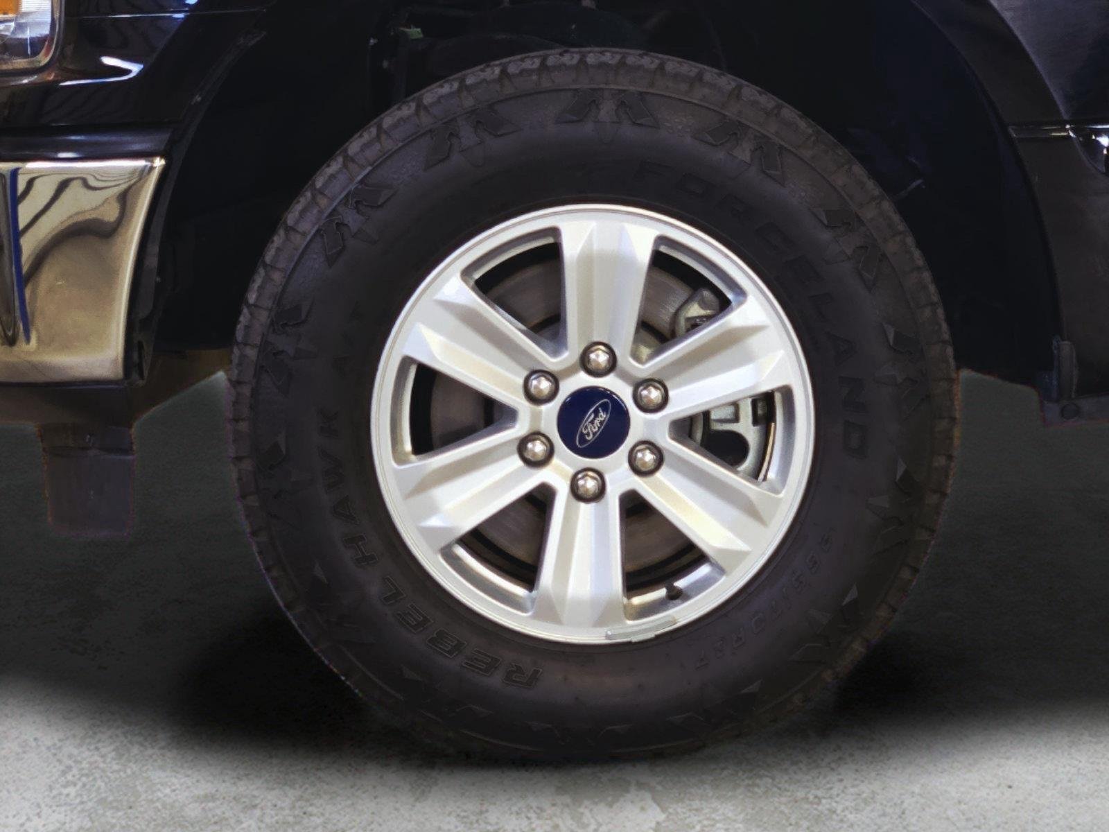 Used 2019 Agate Black Ford XLT image 10