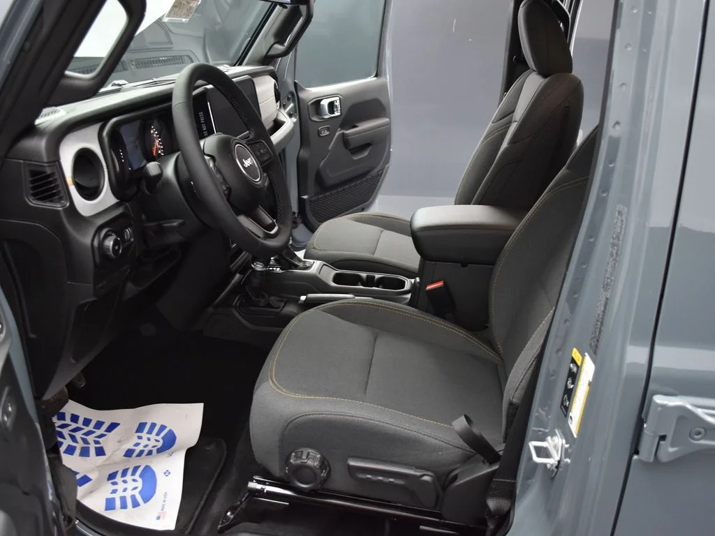 New 2026 Anvil Clearcoat Jeep Sport S image 8