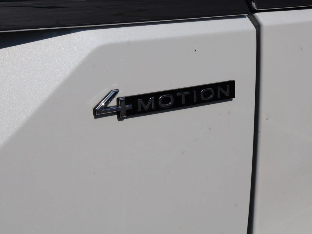 New 2026 White Volkswagen 2.0T SEL Premium R-Line image 10