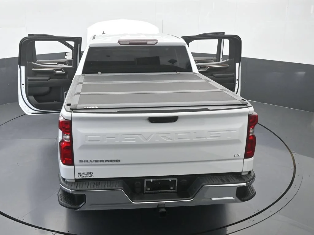 Used 2023 Summit White Chevrolet LT image 69