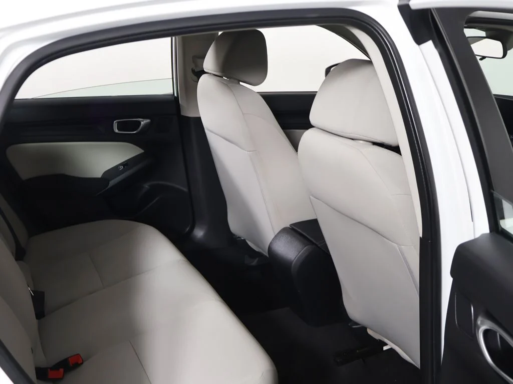 Used 2023 White Honda LX image 24