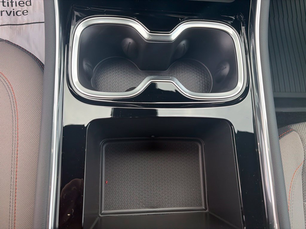 2027 Chevrolet Traverse LT - Photo 27