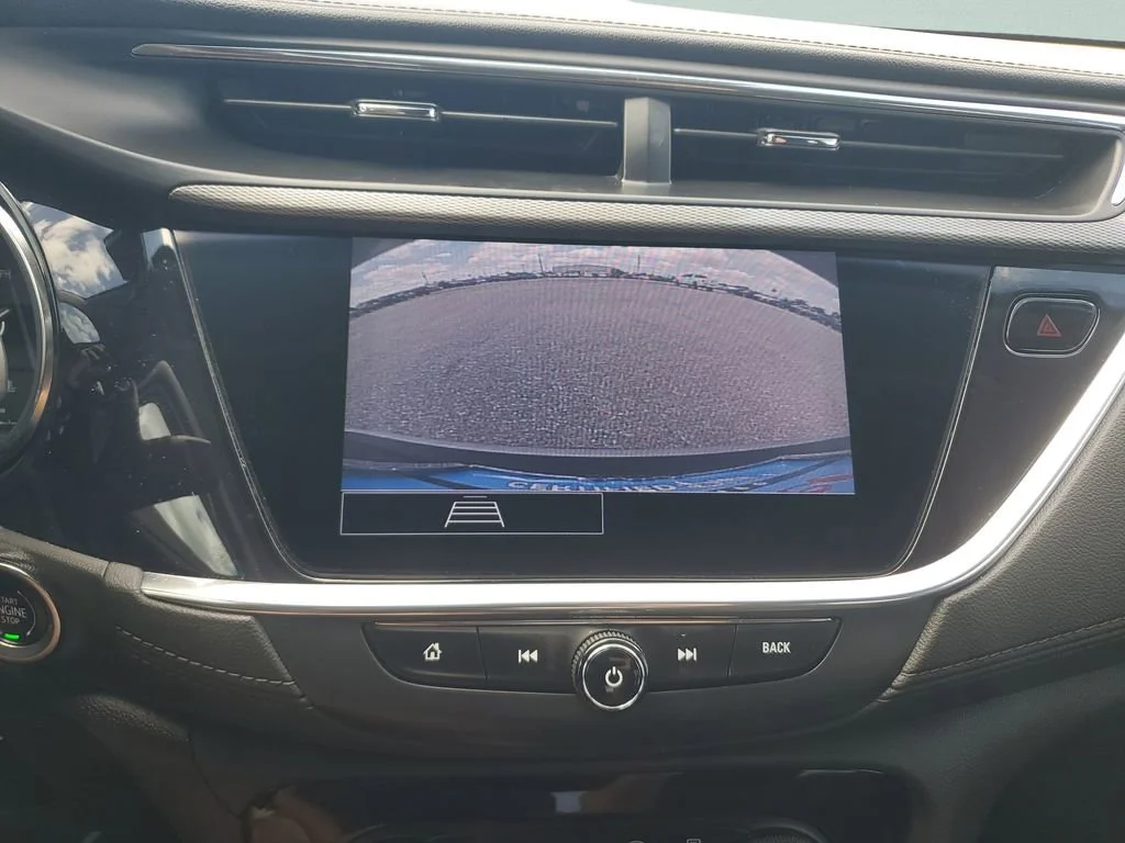 Used 2023 Sapphire Metallic Buick Select image 26