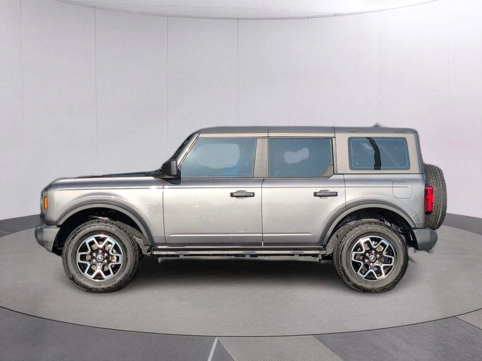 Used 2022 Carbonized Gray Ford Base image 2