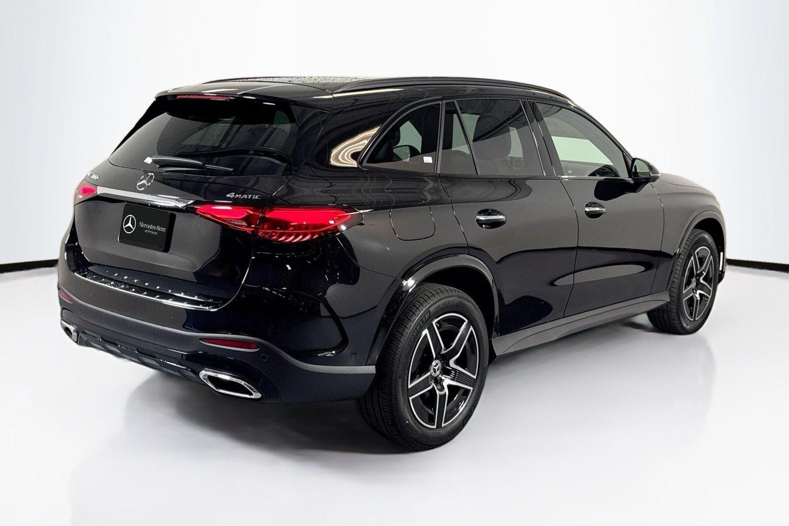 New 2026 Obsidian Black Metallic Mercedes-Benz GLC 300 image 5
