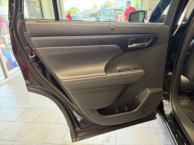 Certified Used 2025 ATTITUDE BLACK MC. Toyota  image 36