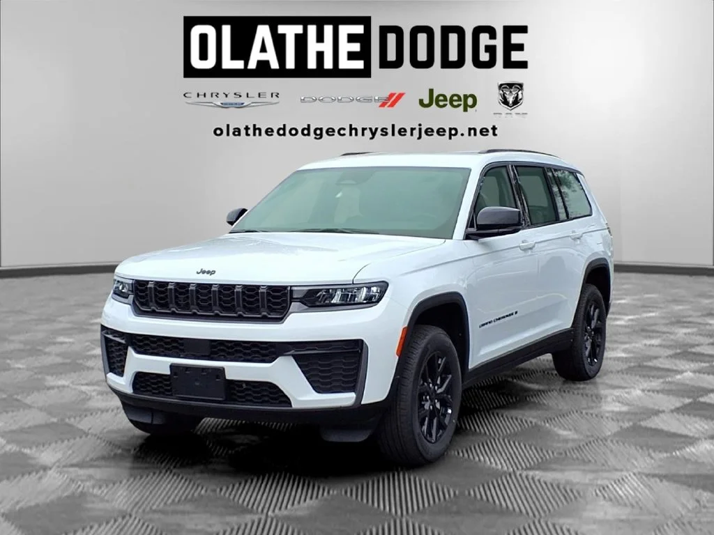 New 2026 Bright White Clear-Coat Exterior Paint Jeep Altitude image 1