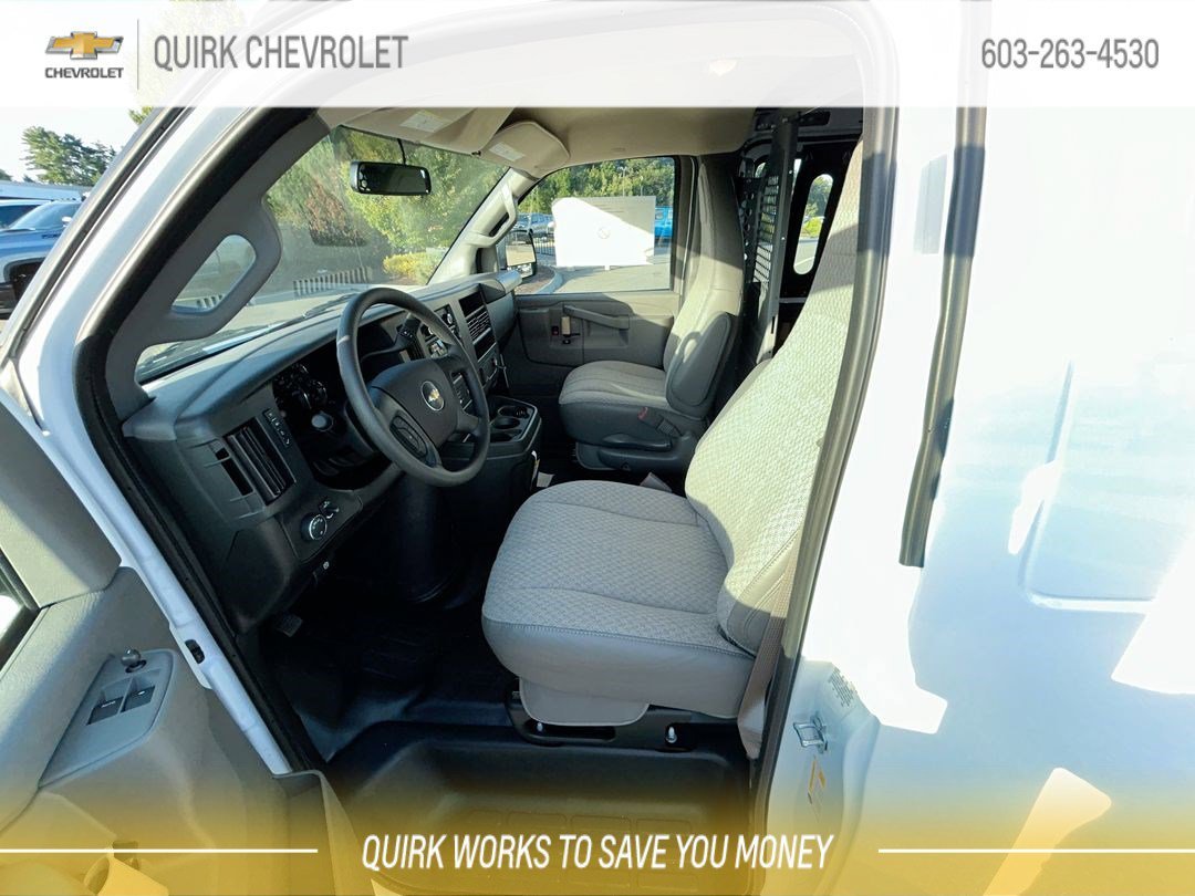 2025 Chevrolet Express Cargo Work Van - Photo 13