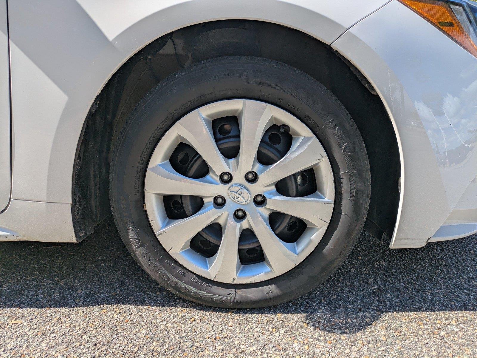 Used 2025  Toyota LE image 11
