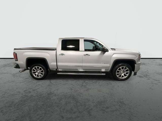 Used 2018 QUICKSILVER METALLIC GMC Denali image 9